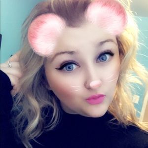 Meet your Posher, Breanne